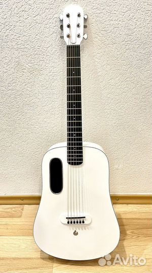 Электроакустическая гитара Blue lava Touch White