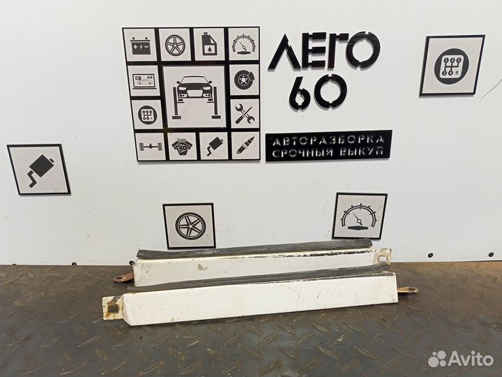 Планка под фару для Mercedes Benz W124