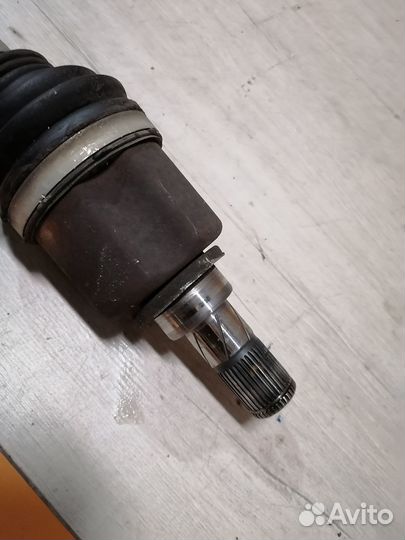 Привод левый Ford Focus 3 Форд Фокус 3