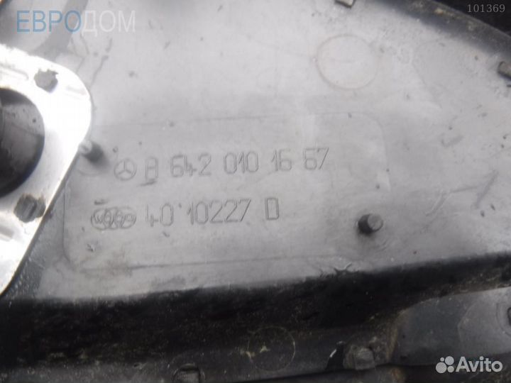 Декоративная крышка двигателя mercedes W211 om642