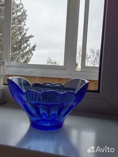 Конфетница цветное стекло