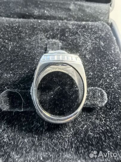 Мужской золотой перстень