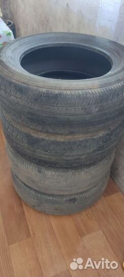 Yokohama dB Decibel E70B 215/60 R16 95V