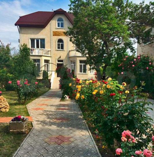 Комната 22 м² в 8-к., 2/3 эт.