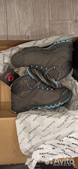 Трекинговые ботинки женские Mammut