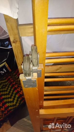 Детская кроватка с новым матрасом