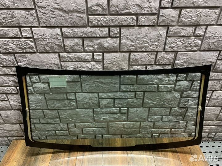 Toyota Camry v40 Стекло заднее