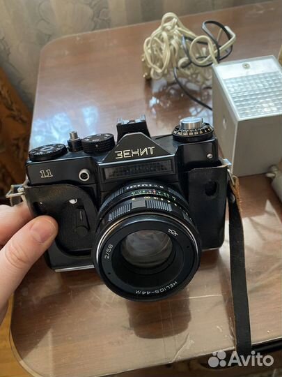 Фотоаппарат зеркальный 