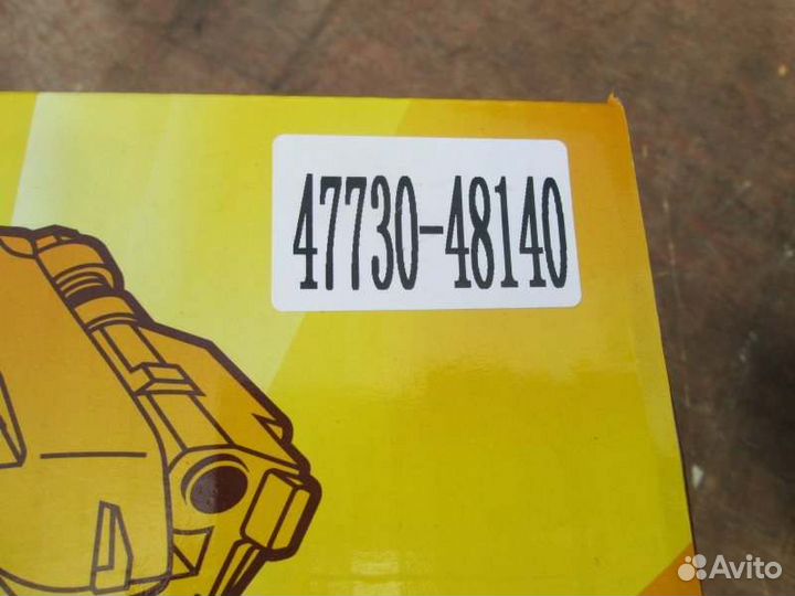 Суппорт передний правый Toyota Harrier MCU36