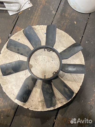 Кpыльчатка вентилятoра Меrсеdes M111