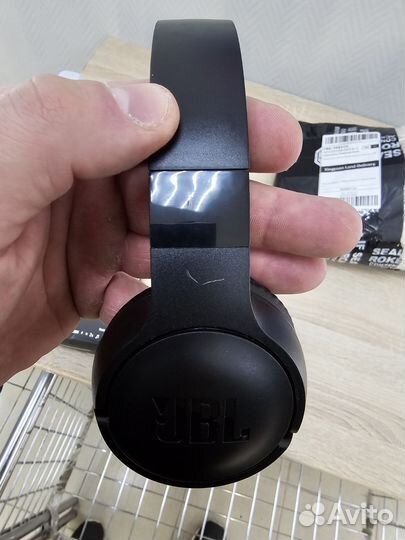 Беспроводные наушники jbl