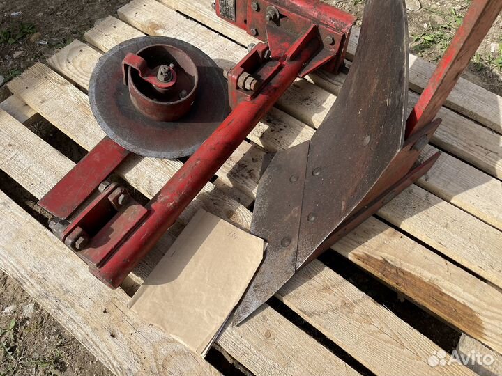 Кмз-012,Плуг для минитрактора