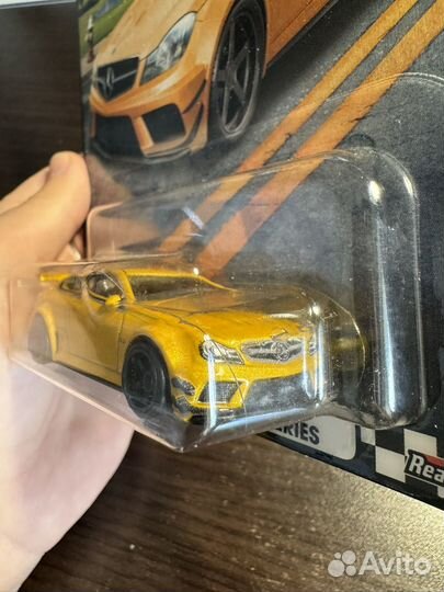 Hot wheels mercedes-benz c63 amg coupe