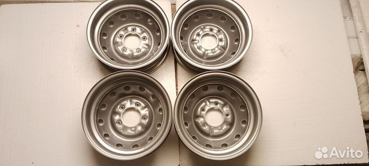 Стандартные штампованные диски r 16 ваз 2121