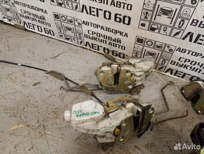 Замок двери для Mitsubishi Space Wagon N8, N9