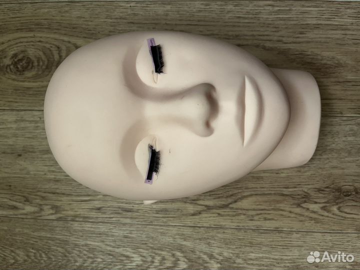 Маникен для наращивания ресниц