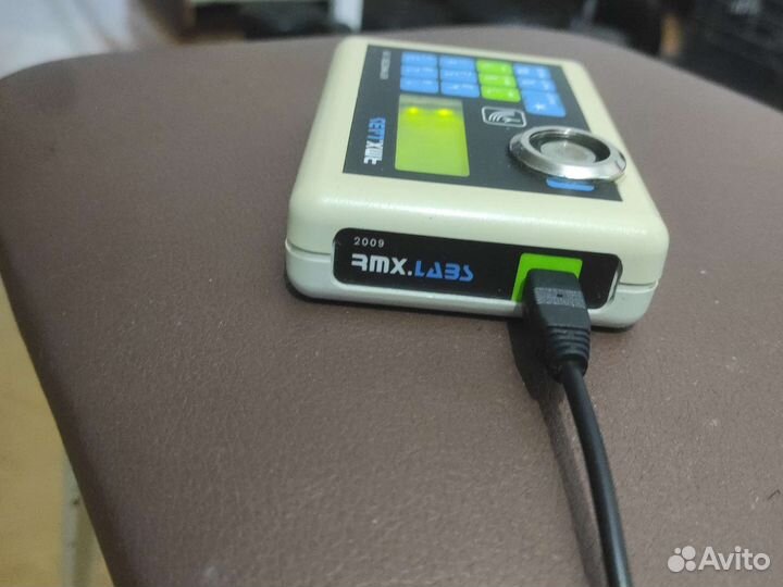 Дубликатор домофонных ключей