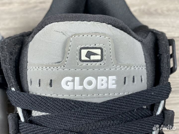 Globe sabre shoes