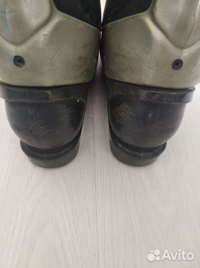 Горнолыжные ботинки 28