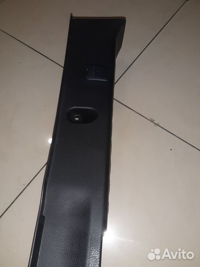 Накладка порога багажника Субару Импреза GH