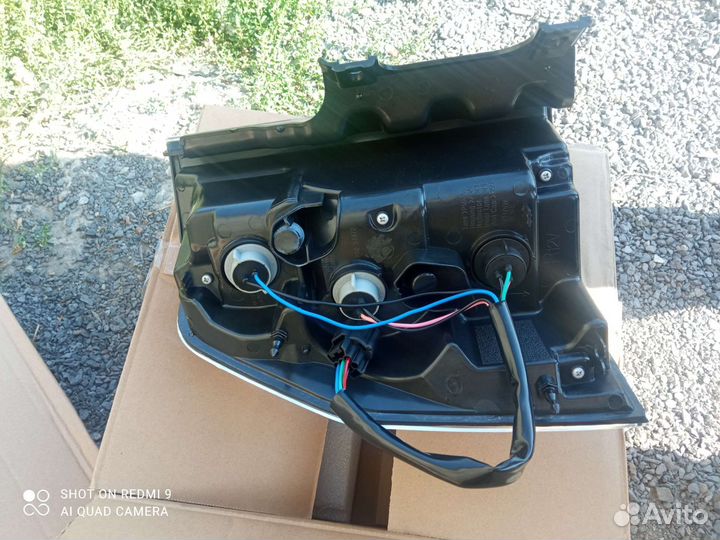 Фонарь задний правый mitsubishi pajero 4 2006-12 З