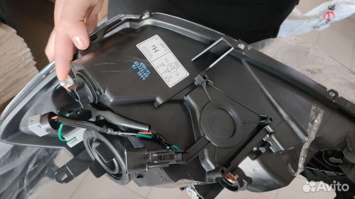 Фара правая Mitsubishi lancer 9 электро корректор