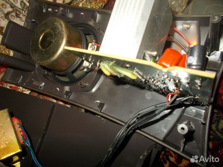 Колонки SP-Q16 мощные д\ компьютера,жузжать стали