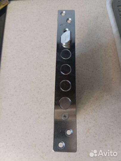 Дверной замок врезной Меттэм,сувальдный