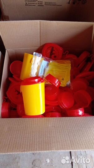 Ёмкость-контейнер для сбора острого инструмента