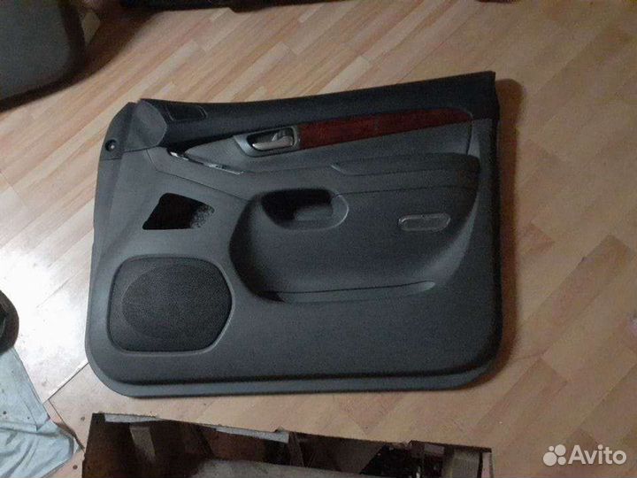 Toyota land cruiser prada 120 обшивка двери перед