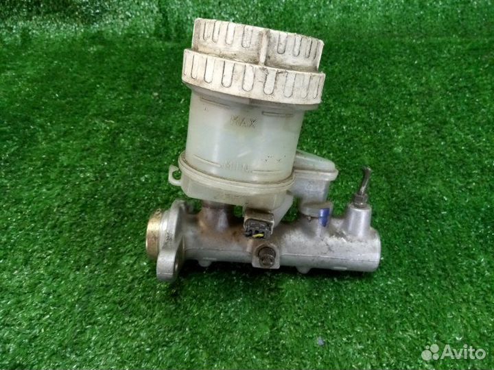 Главный тормозной цилиндр Mitsubishi Galant EA7A