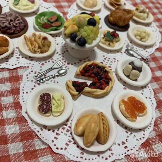 Набор еды из полимерной глины из 20 блюд