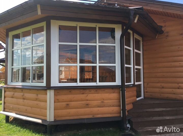 Остекление беседки с отделкой