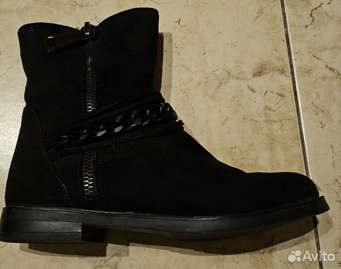 Зимняя обувь женская 38 размер бу