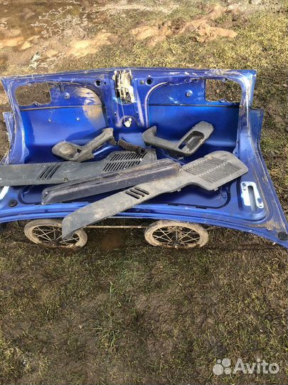 Крышка багажника и двери ваз 2110