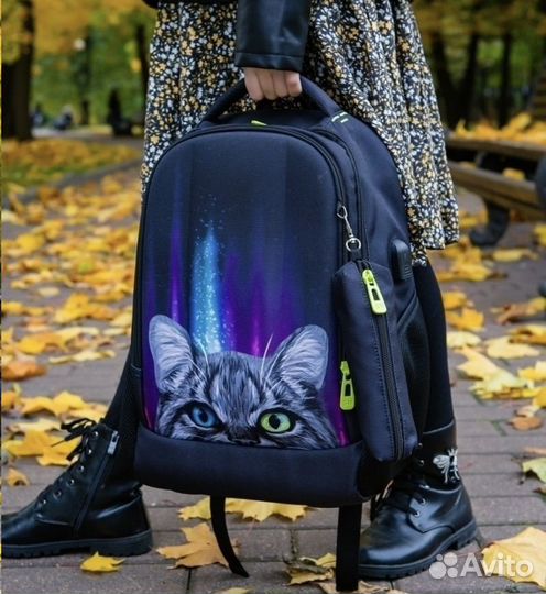 Рюкзак, портфель школьный с анатомический спинкой