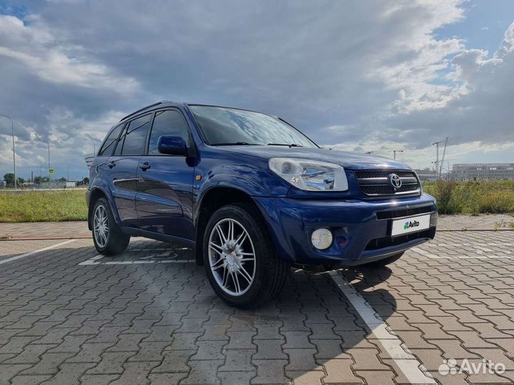 Toyota RAV4 2.0 AT, 2001, 208 000 км