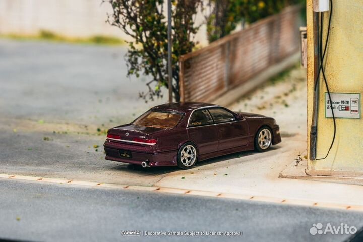 1/64 Tarmac Works Toyota Mark II JZX100 (Новая)