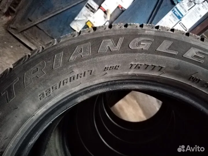Triangle TR777 225/60 R17