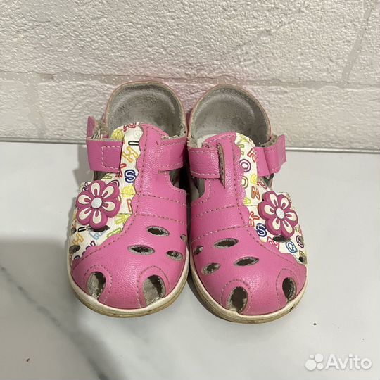 Сандали для девочки