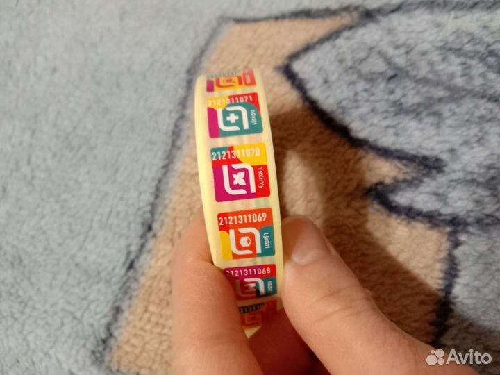 Наклейки магнит