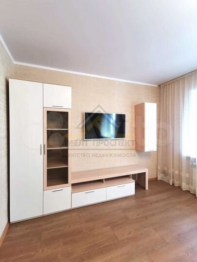 2-к. квартира, 65 м², 4/9 эт.