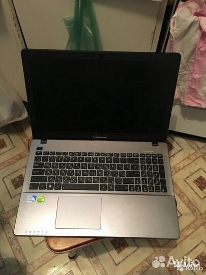 Два бука Asus x550c 3gb GeForce 720m, i3 /4/320
