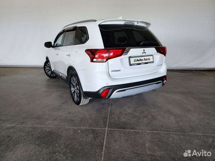 Mitsubishi Outlander 2.4 CVT, 2018, 47 660 км