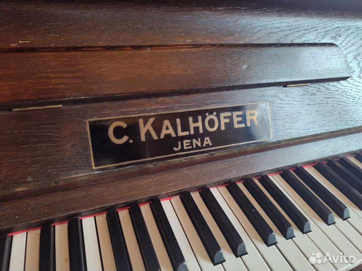 Антикварное австрийское пианино