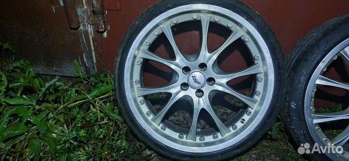 R19 Ovation VI-388 215/35, PCD 5x100 DIA 57.1