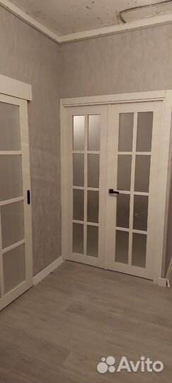 Дверь межкомнатная со стеклом