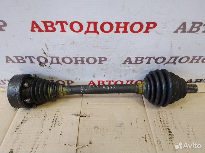 Полуось привод передний левый Volkswagen Touran