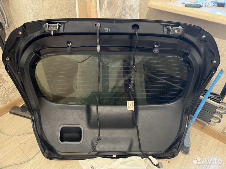 Крышка багажника Ford Fiesta mk6 (рестайлинг)