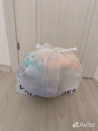 Детская одежда 0-6мес.игрушки развив.цена за все